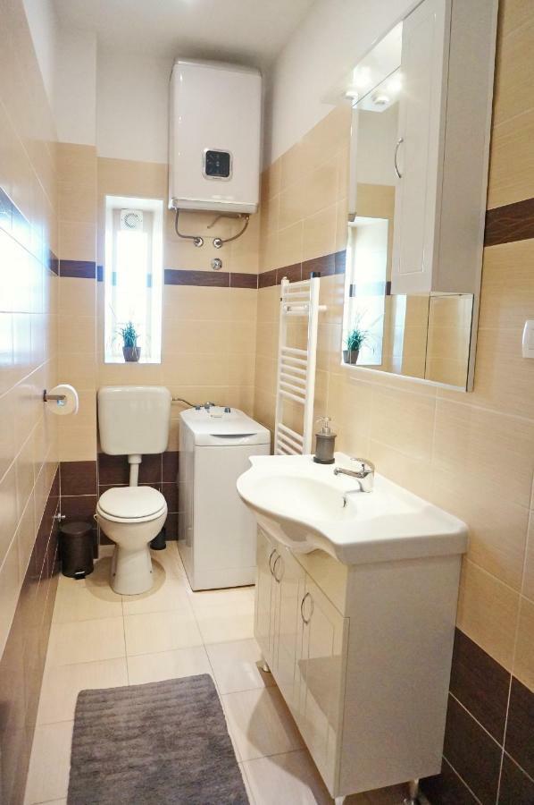Apartments Epulon Pula Zewnętrze zdjęcie