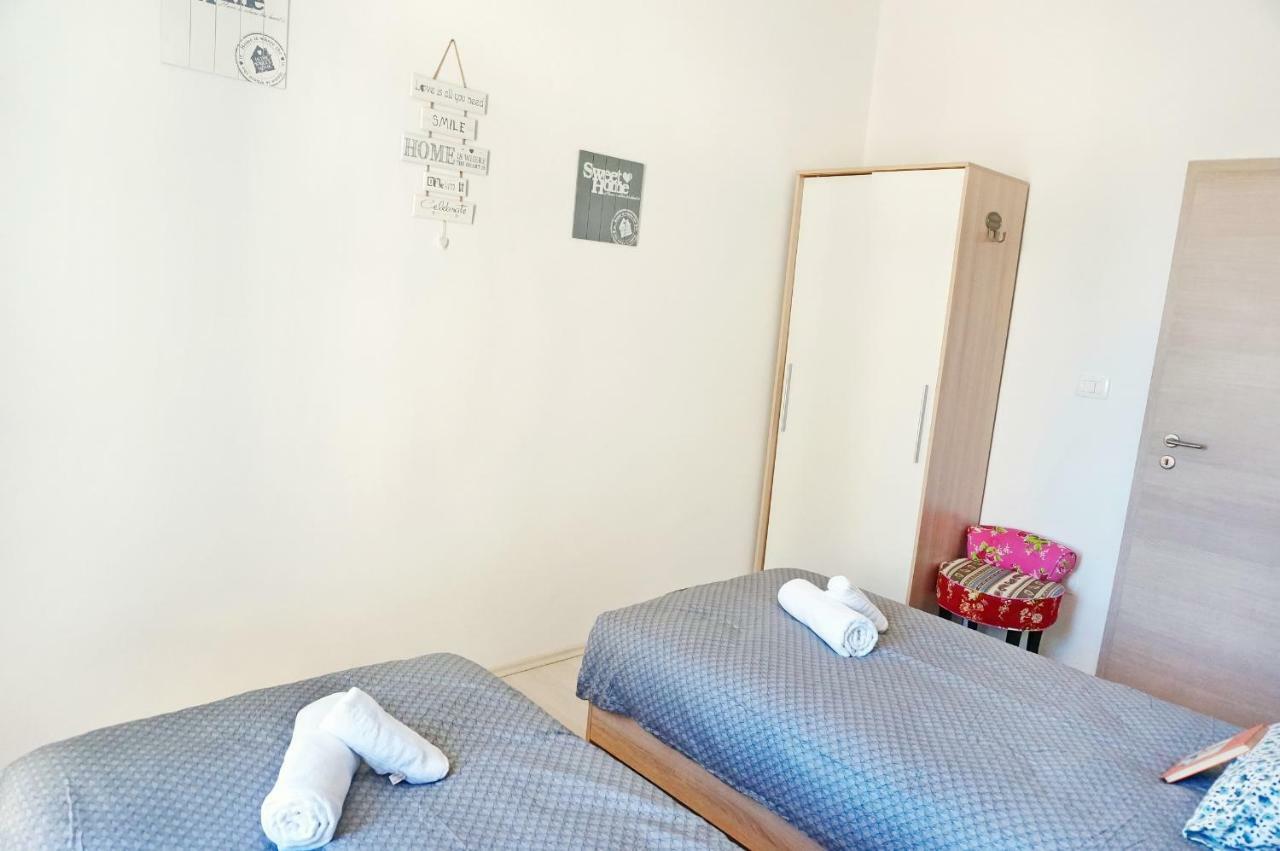 Apartments Epulon Pula Zewnętrze zdjęcie